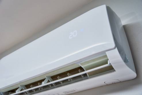 Zelf onderhoud van airconditioning: Eenvoudige onderhoudstaken voor huiseigenaren