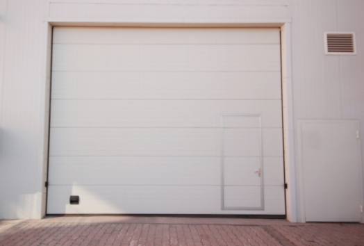 Eenvoudige oplossingen voor het repareren van een garagedeuropener die u zelf kunt doen